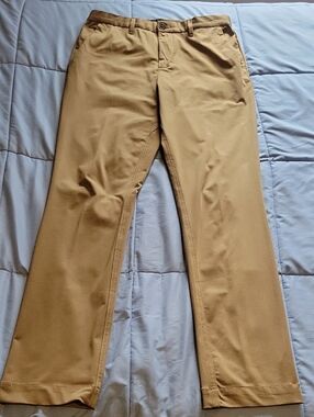 Quince Brand Men's Ultra Stretch 24/7 Smart Chinos in Khaki- 32x32